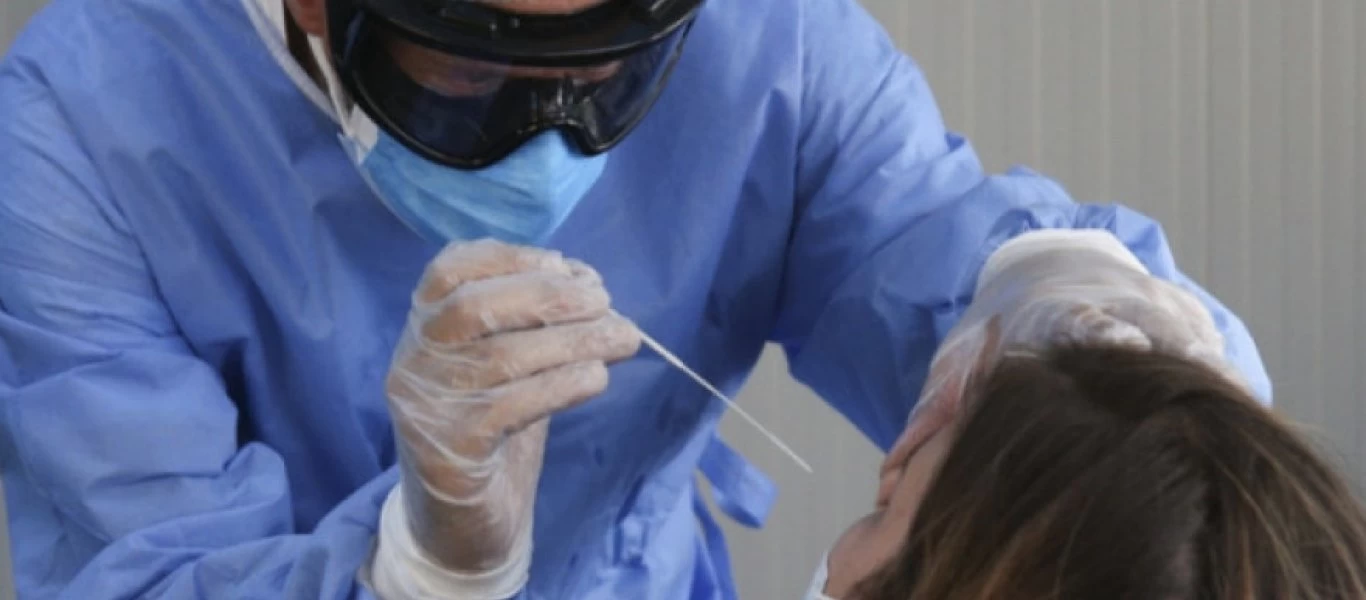 Κορωνοϊός: Προληπτικοί έλεγχοι σε όλες τις Μονάδες Φροντίδας Ηλικιωμένων